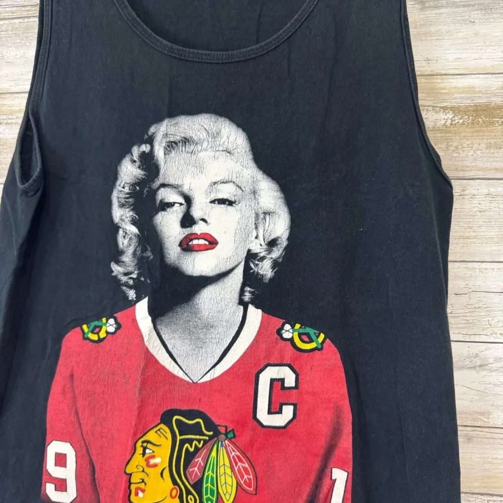 Marilyn Monroe Chicago Blackhawks Toews Shirt Men’s Black Tank Top size Small